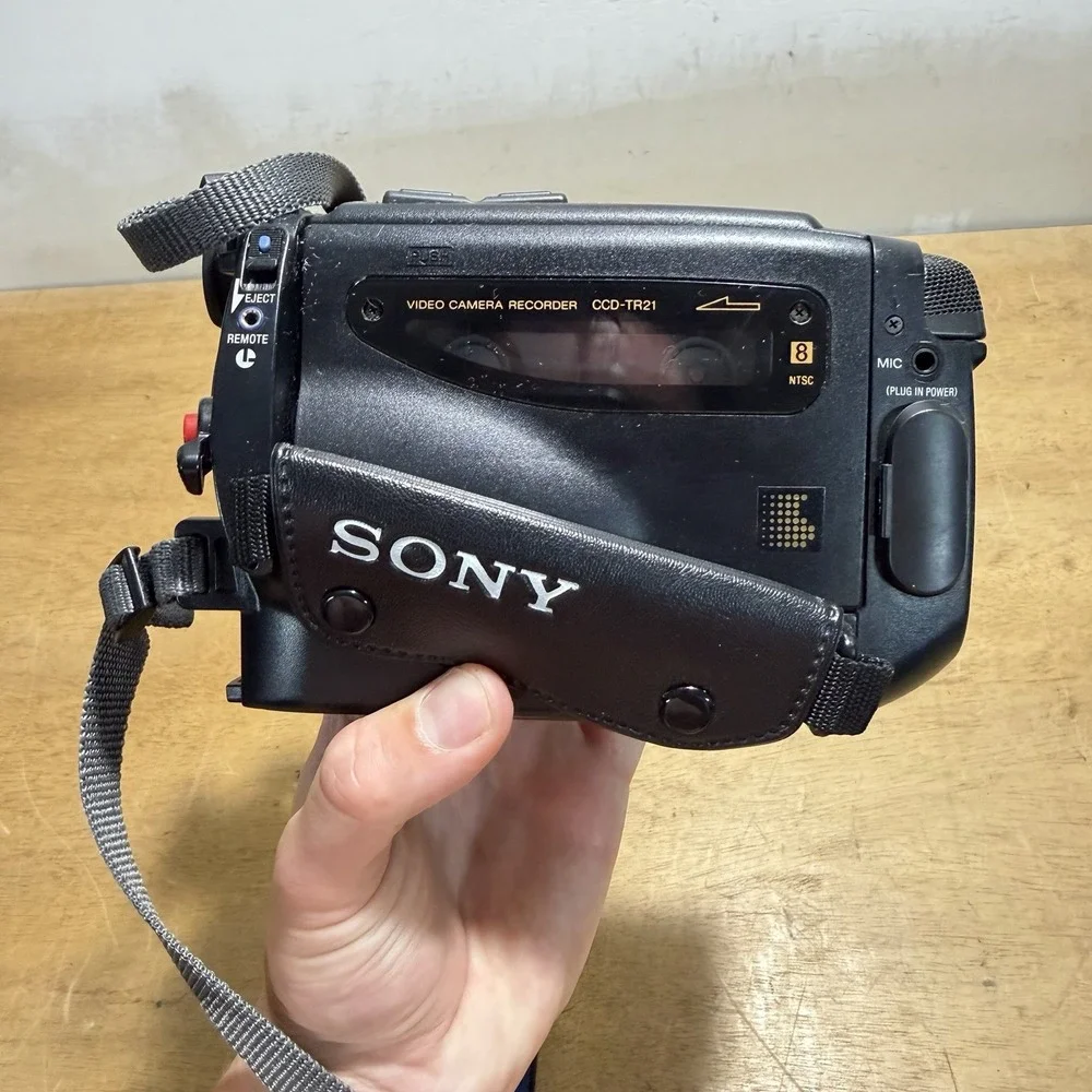 Sony CCD-TR21 Video8 Handycam Camcorder 10x Zoom Video Camera Y2K Black